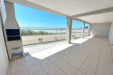 CASA BEIRA MAR 4 SU�TES AT� 12 PESSOAS EM BOMBAS