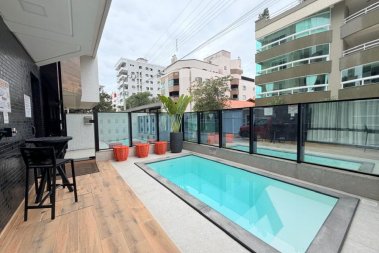 LUXUOSO APTO COM PISCINA - 2 SU�TES PR�XIMO DO MAR