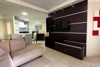 Apto 3 Quartos para at� 8 pessoas Perto da Praia